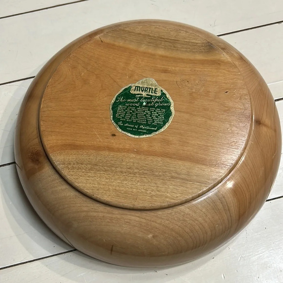 Oregon hand turned Myrtlewood serving bowl - Picture 3 of 5